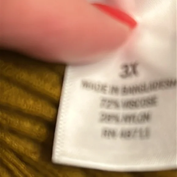 Brown sleeveless mock neck top - Picture 4 of 4